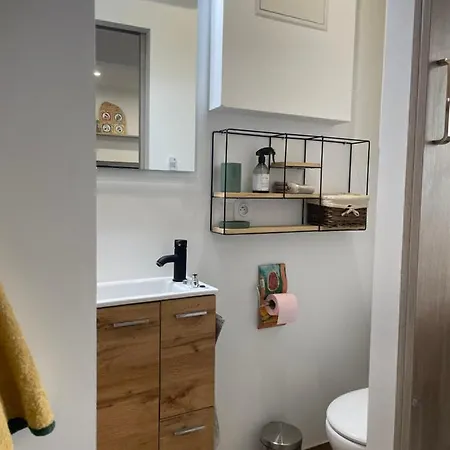 Coeur De - Beau Studio De Qualite Apartment Nimes